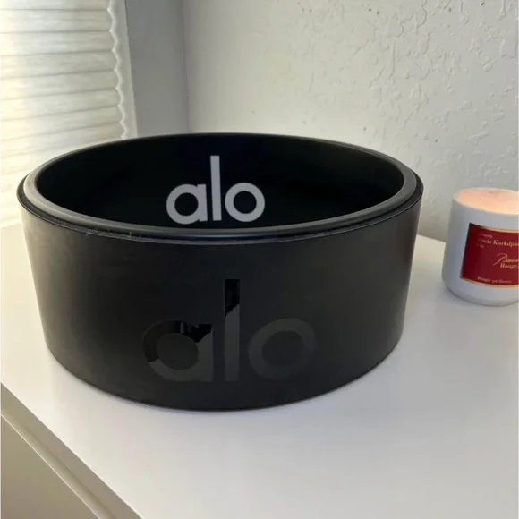 Alo Black Yoga Wheel - Picture 1 of 2